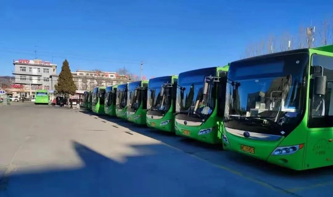 秦皇岛盛典,嘉宾云集,观众热情如火